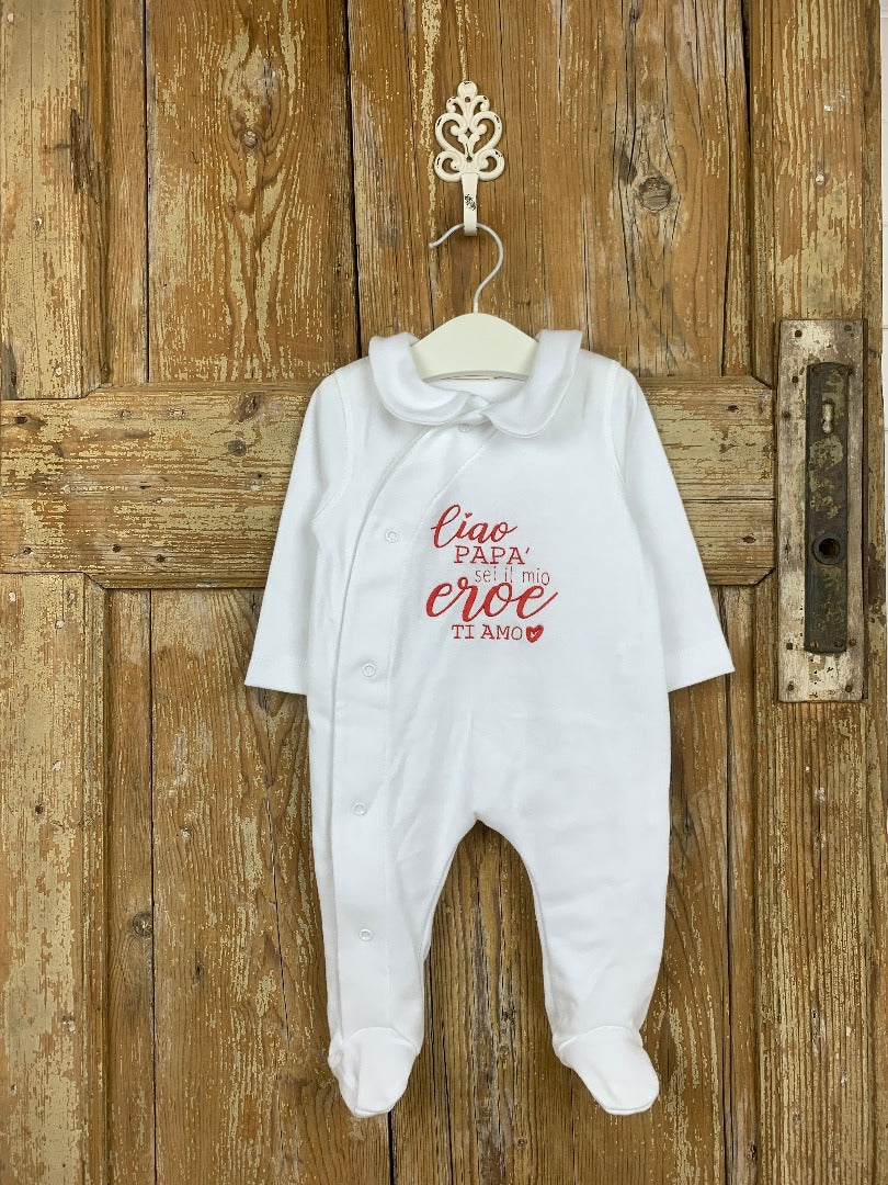 Infants - Tutina Neonato 0-3, 3-6 mesi Femmina con dedica per Papà Ricamata - in Ciniglia - Idea Regalo nascita bimba - Adatta come regalo per la festa del Papà - Made in Italy Infants - Tutina Neonato 0-3, 3-6 mesi Femmina con dedica per Papà Ricamata - in Ciniglia - Idea Regalo nascita bimba - Adatta come regalo per la festa del Papà - Made in Italy