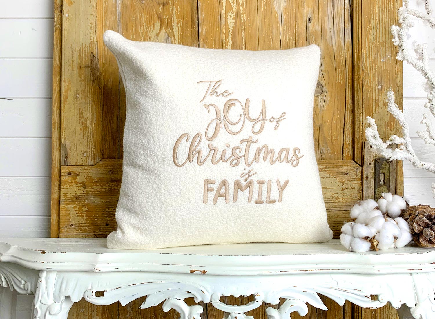 federa-lana_cotta-panna-morbido-caldo-natale-ricamo-arredamento